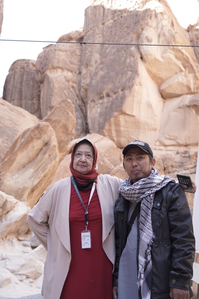 Sunset Alula