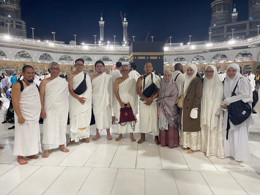 Jamaah Depan Ka'bah
